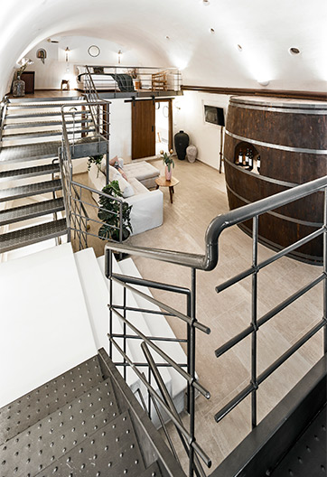 King Suite with indoor Plunge Pool